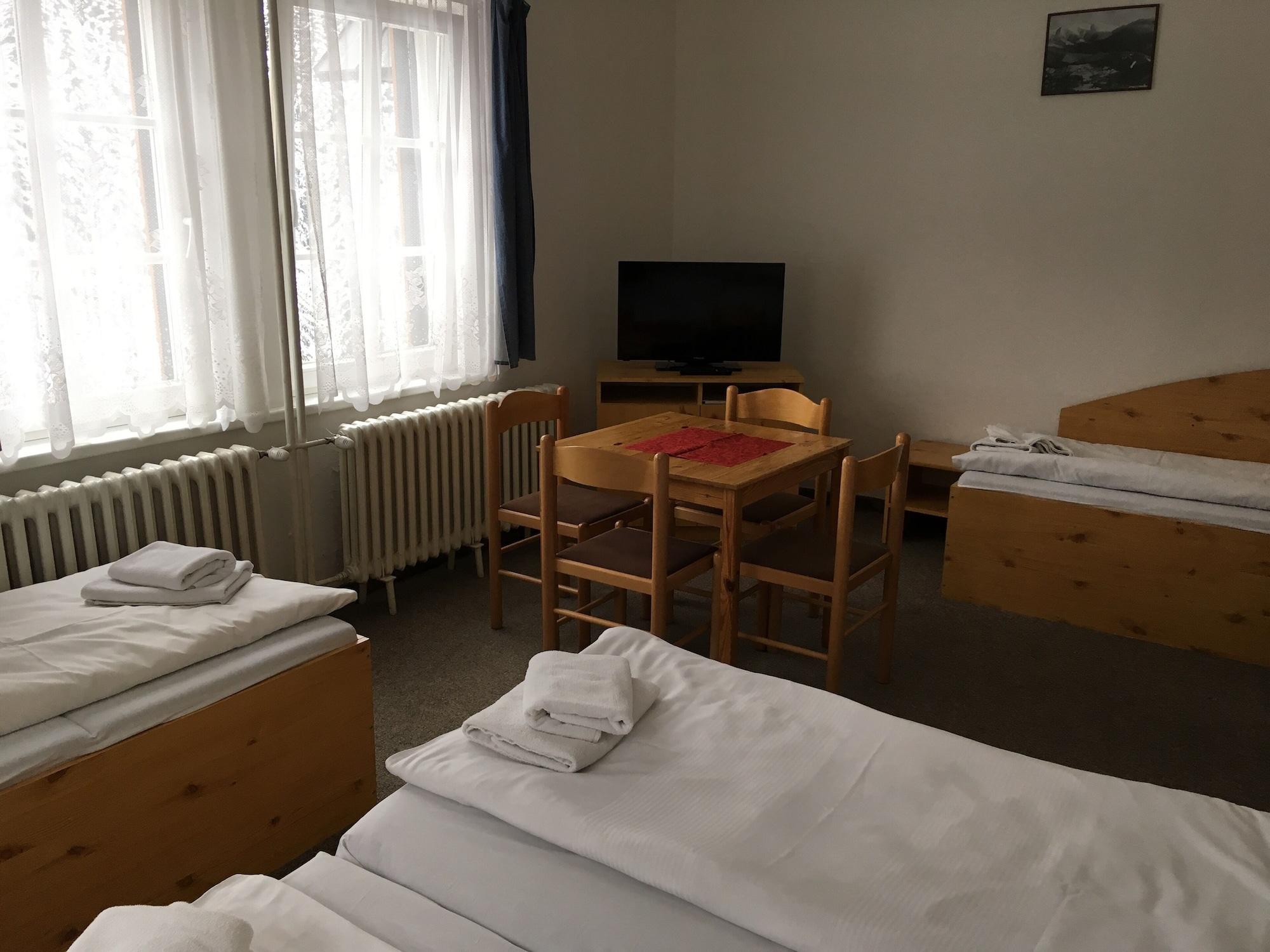 Hotel Tri Ruze Špindlerŭv Mlýn Eksteriør bilde